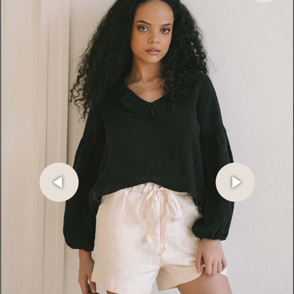 Harly jae romance blouse in black